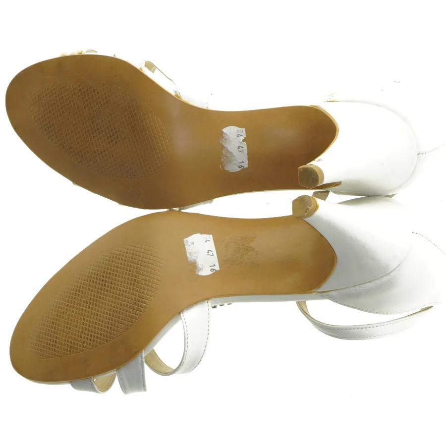 Hvide højhælede sandaler med pynt fra Ivory (str. 39 )