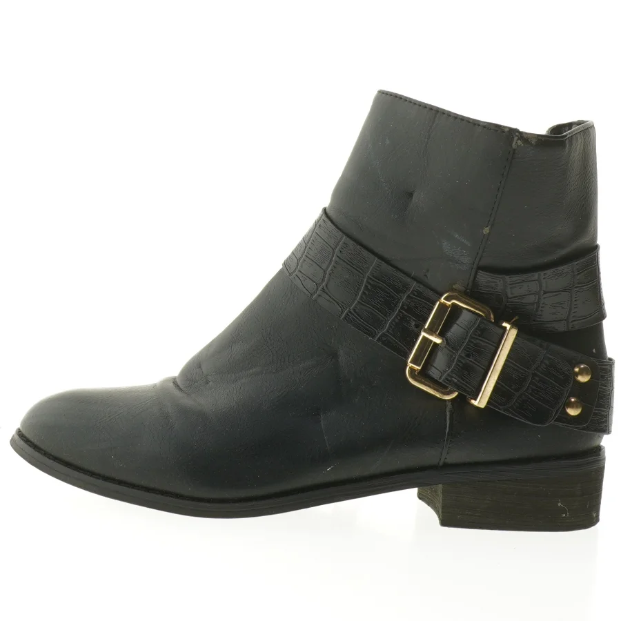 Sort ankelstøvler med spænde fra VRS (str. 37 )