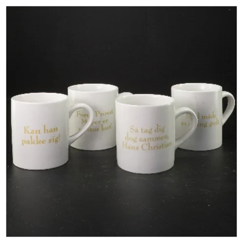 Porcelænskrus med tekst fra Matador (str. Ø 8x9 cm)