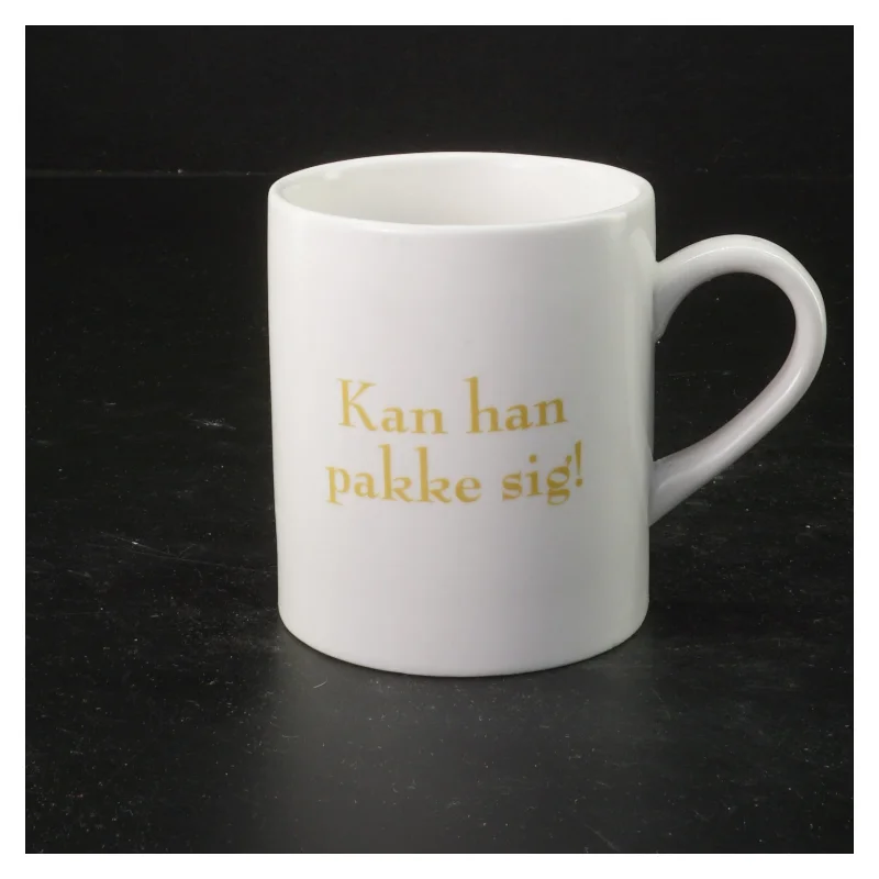 Porcelænskrus med tekst fra Matador (str. Ø 8x9 cm)