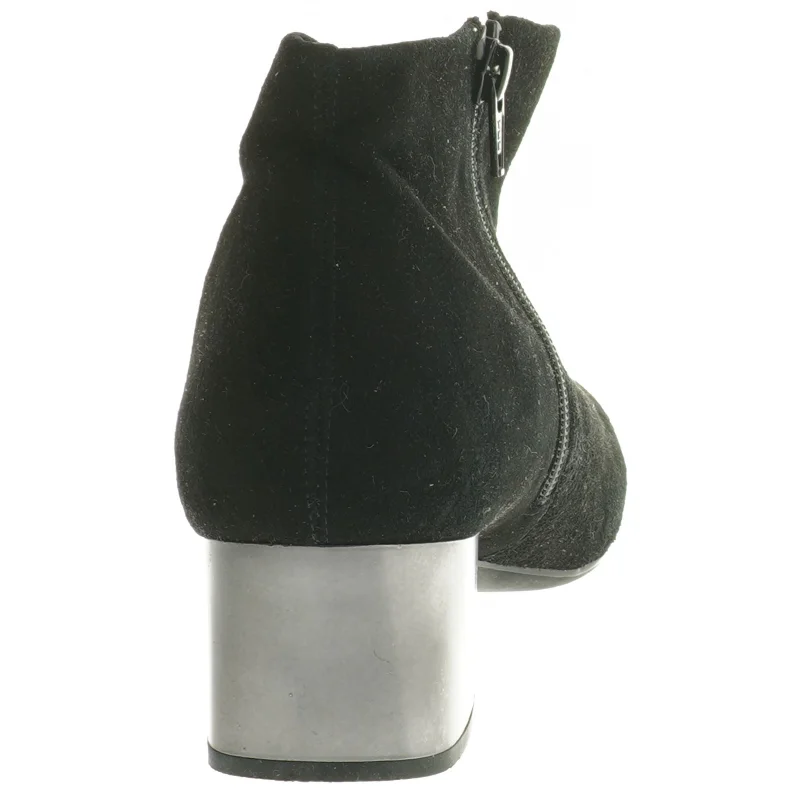 Sort støvle med blokhæl fra Unisa (str. 38 )