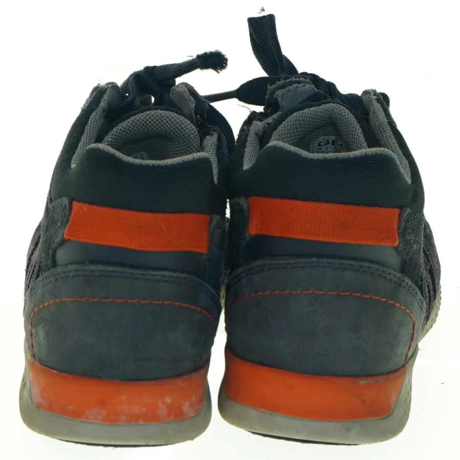 Brugte børnesko fra Geox (str. 33 )