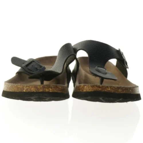 Sandaler fra Cruz (str. 37)