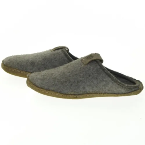 Filtede hjemmesko (str. 30 )