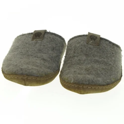 Filtede hjemmesko (str. 30 )