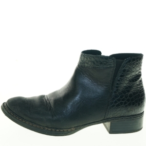 Sorte ankelstøvler med krokodilleprint fra Rieker (str. 37)