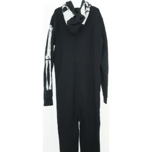 Heldragt med skeletmotiv fra H&M (str. 164)