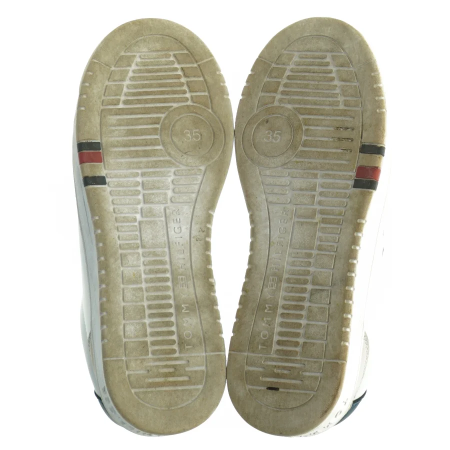 Sneakers fra Tommy Hilfiger (str. 35)