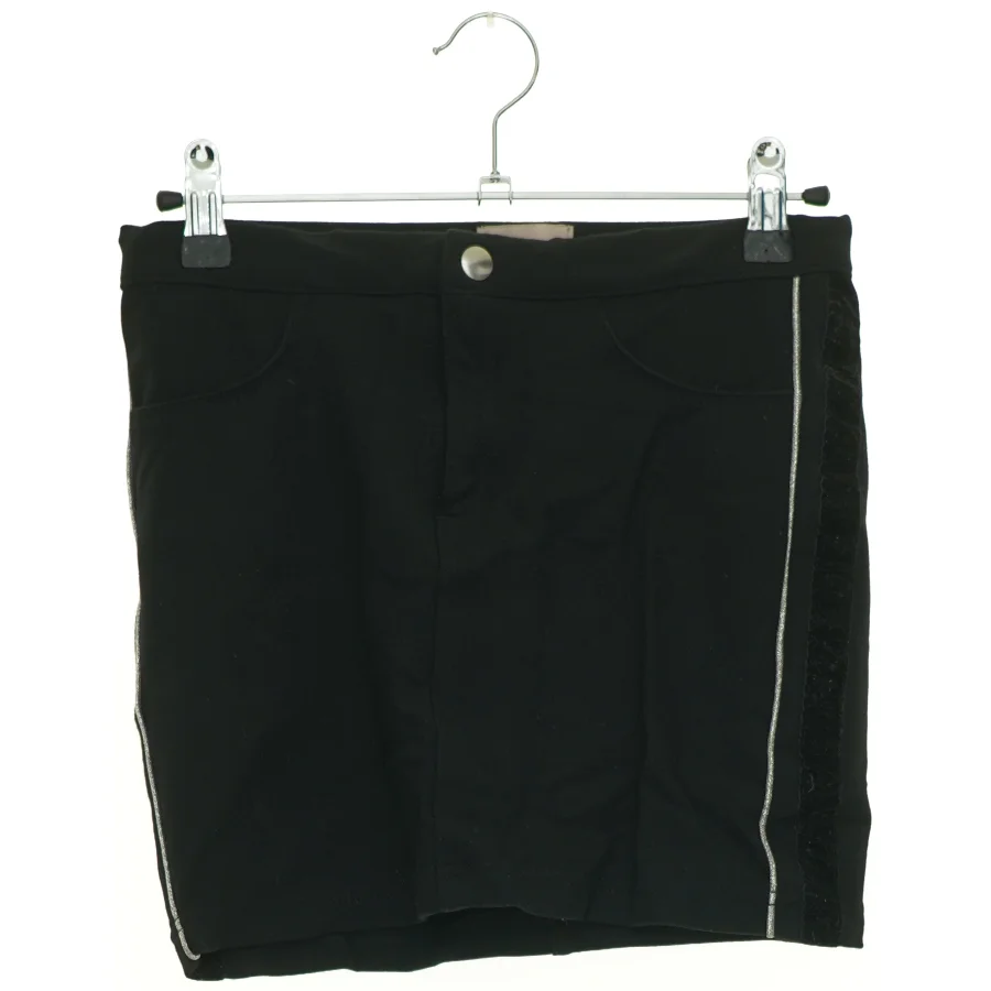 Nederdel fra Kids only (str. 146 cm)