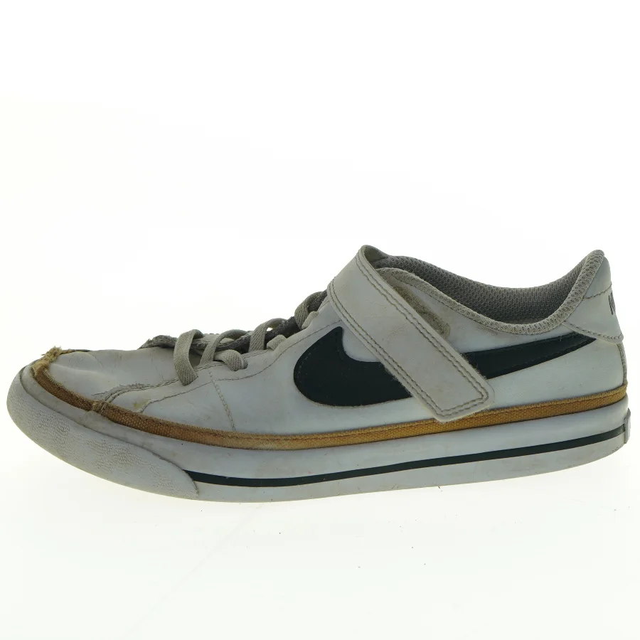 Sneakers fra Nike (str. 33)