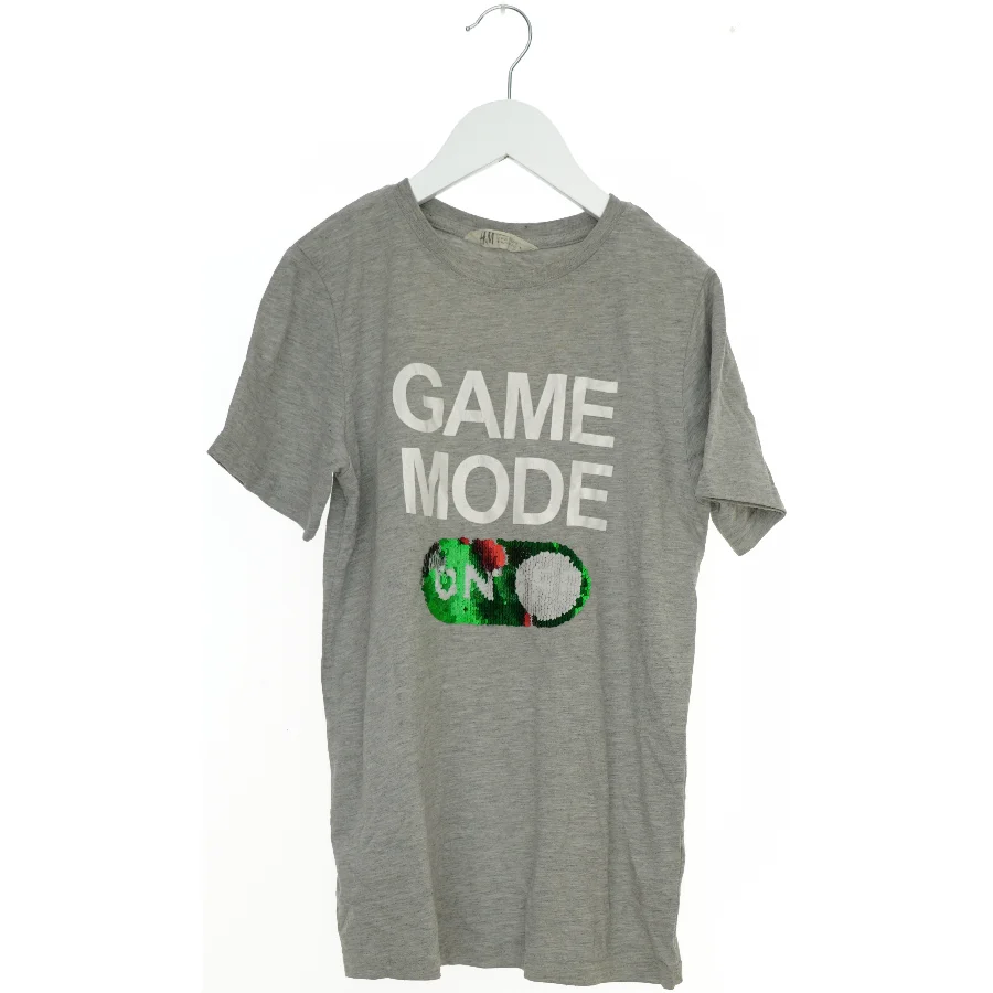 T-Shirt fra H&M (str. 152 cm)