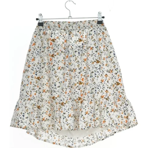 Blomstret nederdel og bluse sæt fra Aware (str. M)