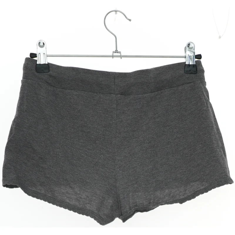 Grå shorts med snøre fra H&M (str. 140)