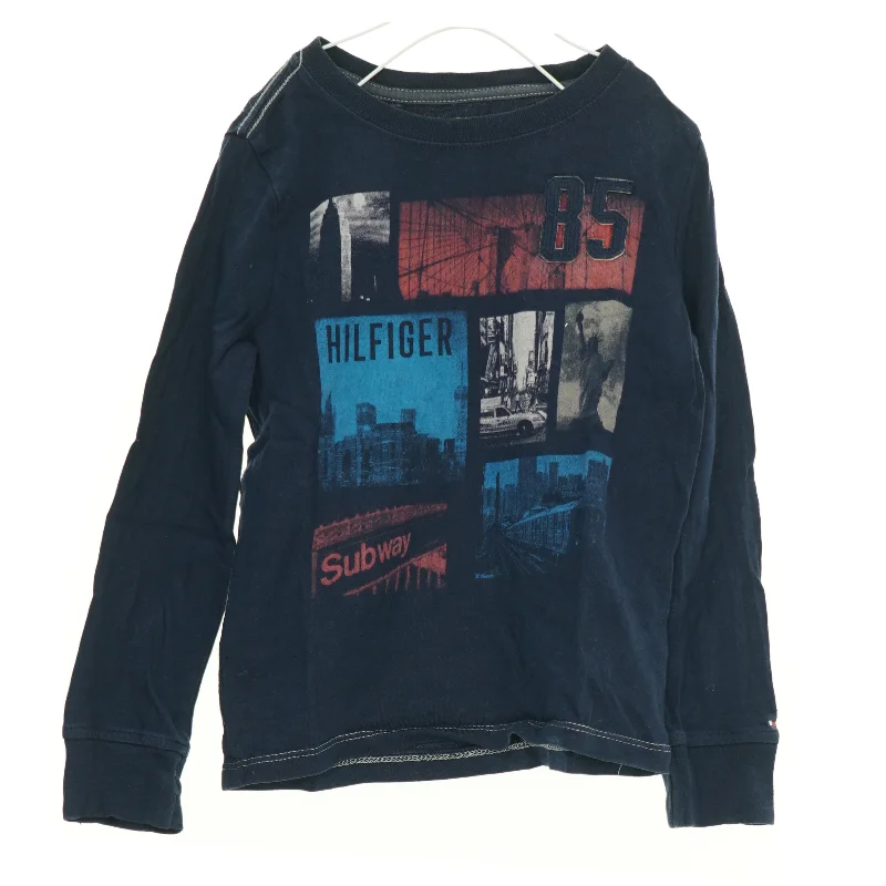 Bluse fra Tommy Hilfiger (str. 104 cm)