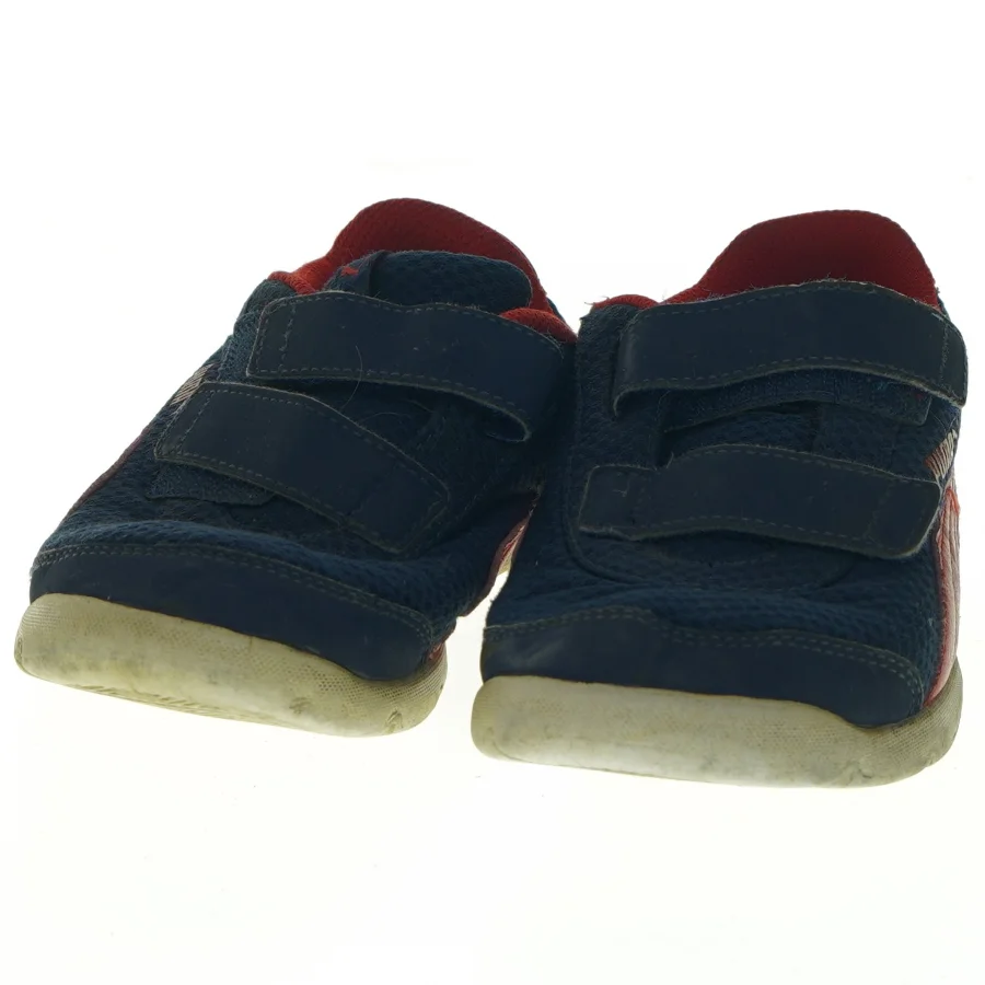 Brugte børnesneakers med velcrolukning fra Puma (str. 33 )