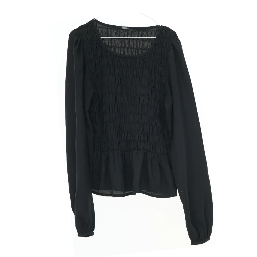 Sort langærmet bluse fra Pigalle (str. XS)