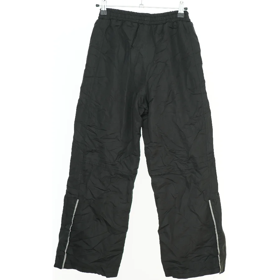 Overtøj fra JEFF (str. 140 cm)