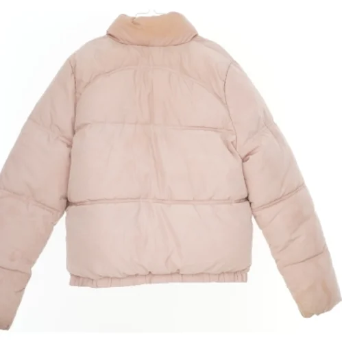 Lyserød vinterjakke med lynlås fra Divided (str. XS)