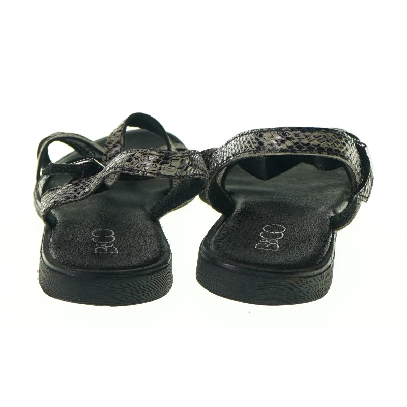 Sandaler  fra B&co (str. 40)