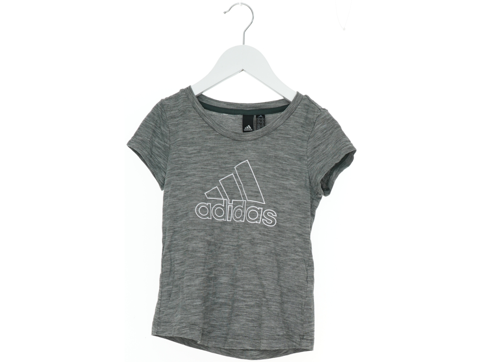 Grå Adidas T-shirt fra Adidas (str. 128)