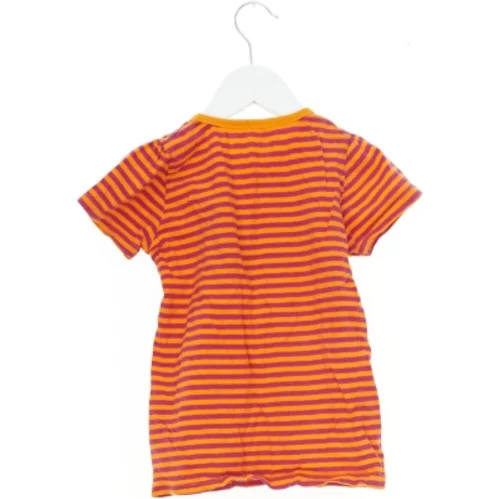 Stribet T-shirt med hjerteprint fra Friends (str. 122)