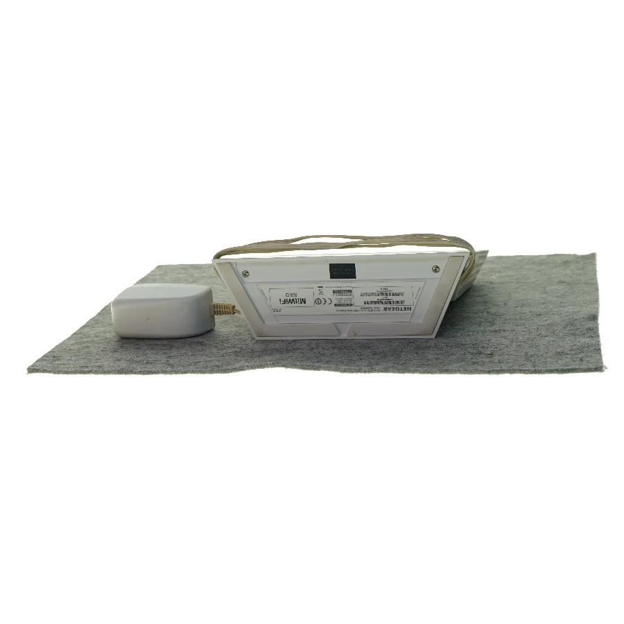 Netgear C6250EMR