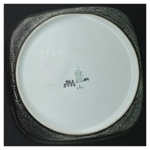 Vintage sort og hvid keramikfad 964-3774 fra Royal Copenhagen (str. 21,5 cm)