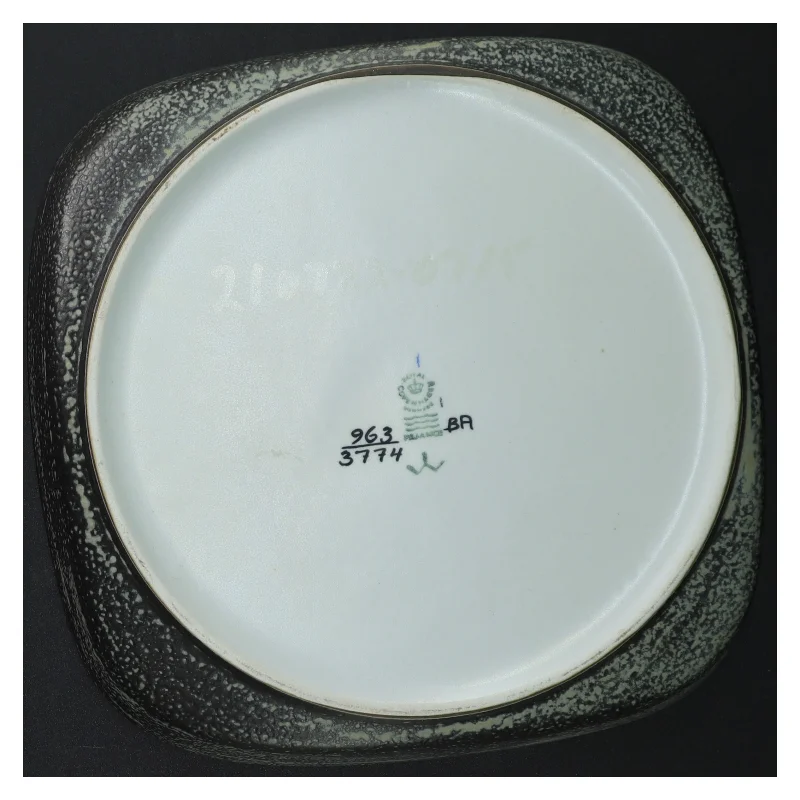Vintage sort og hvid keramikfad 964-3774 fra Royal Copenhagen (str. 21,5 cm)