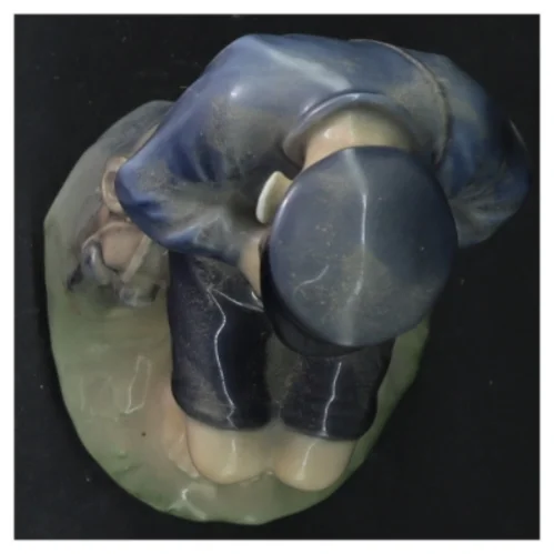 Figur 905 fra Royal Copenhagen (str. 18 cm)