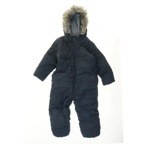 Vinterheldragt med hætte fra Next (str. 104)