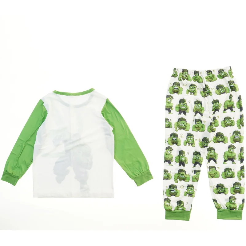 Superhelte pyjamas med Hulk motiv (str. 110)