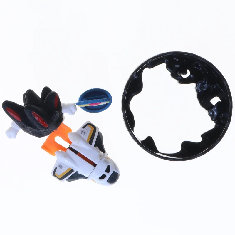 Samling af actionfigurer og genstande (str. Ø 6 cm)