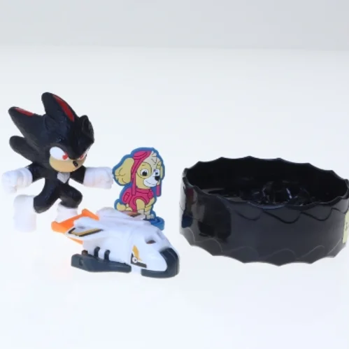 Samling af actionfigurer og genstande (str. Ø 6 cm)