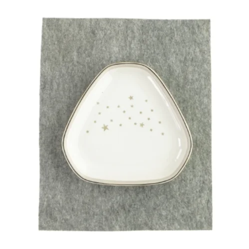 Trekantet fad fra Bing og Grøndahl