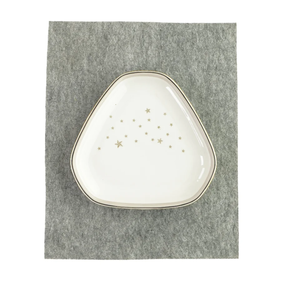 Trekantet fad fra Bing og Grøndahl