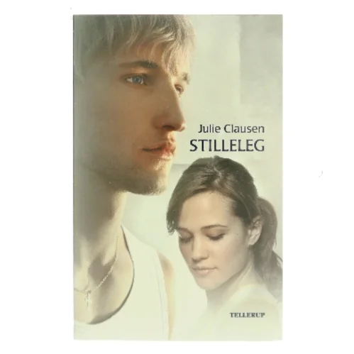 Stilleleg af Julie Clausen (f. 1992) (Bog)