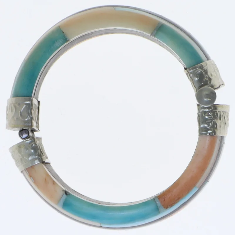 Håndlavet armbånd (str. Ø 5 komma 5 cm)