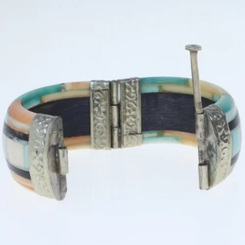 Håndlavet armbånd (str. Ø 5 komma 5 cm)