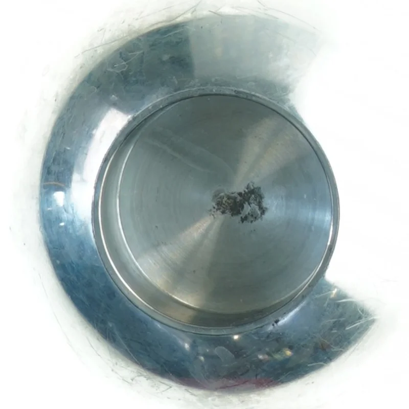 Sølvfarvet skål i rustfrit stål fra Ikea (str. 14 x 11 cm)