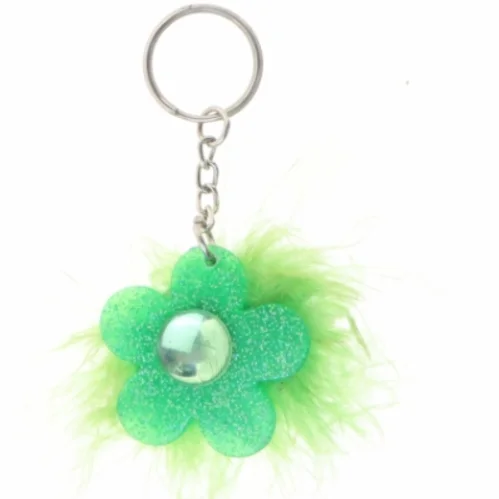 Grøn nøglering med fjer og blomster vedhæng (str. 10 x 5 cm)