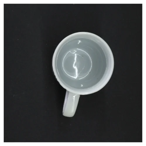 Sort-hvidt keramikkrus fra Søstrene Grene (str. 11 x 7 cm)