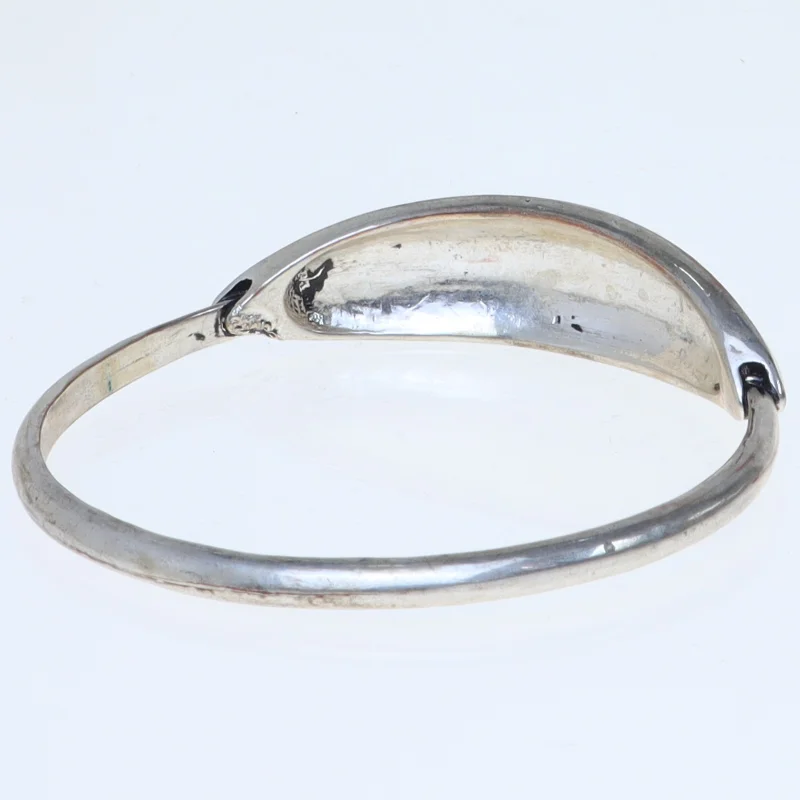 Sølvfarvet armbånd (str. 7 komma 3 cm)