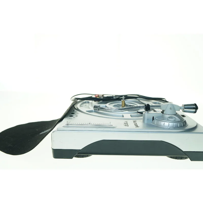 Numark TT1610 DJ-pladespiller fra Numark (str. 45 x 37 cm)