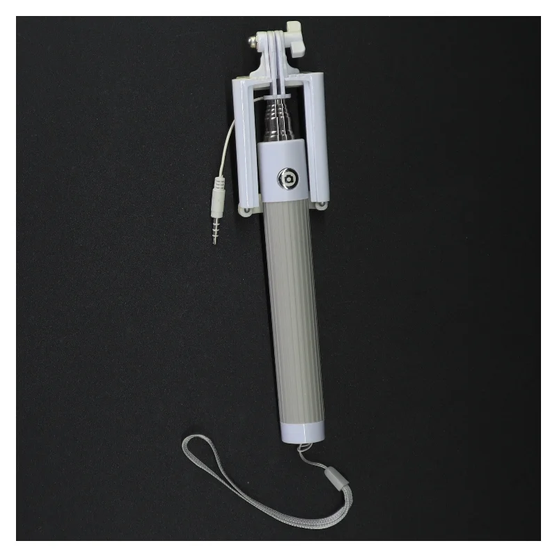 Selfie-stick med kabel (str. 29 cm til 87 cm)