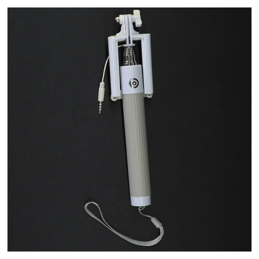 Selfie-stick med kabel (str. 29 cm til 87 cm)