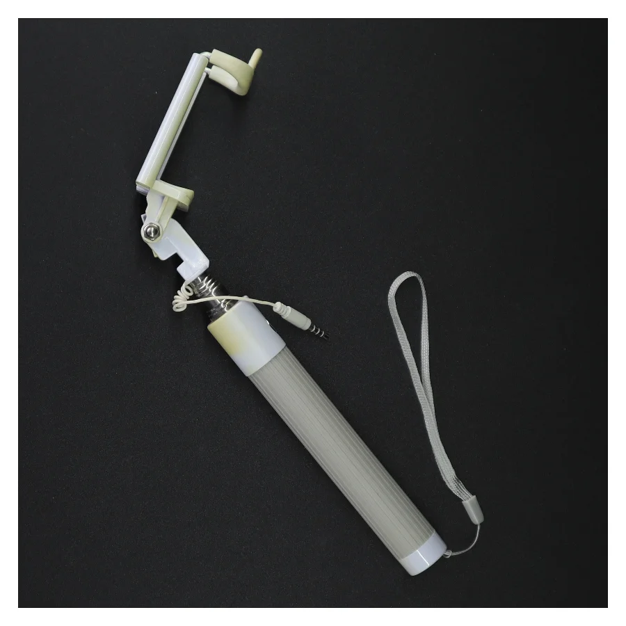 Selfie-stick med kabel (str. 29 cm til 87 cm)