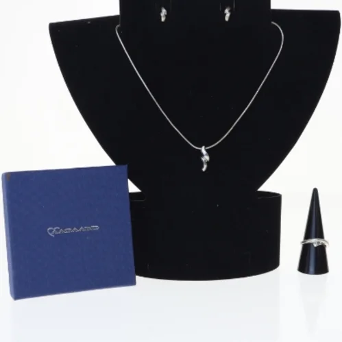 Smykkesæt med halskæde og ring