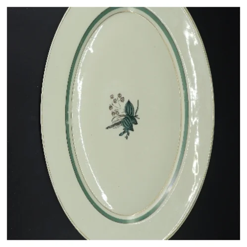 Hjertegræs stel Ovalt porcelænsfad med blomstermønster fra Royal Copenhagen (str. 40x30 cm)