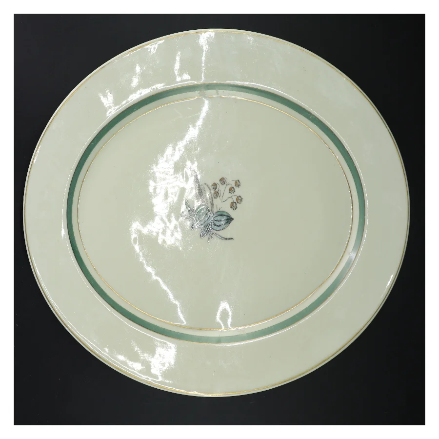 Hjertegræs stel Ovalt porcelænsfad med blomstermønster fra Royal Copenhagen (str. 40x30 cm)