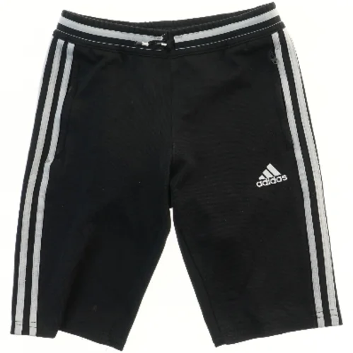 Shorts med striber fra Adidas (str. 140)